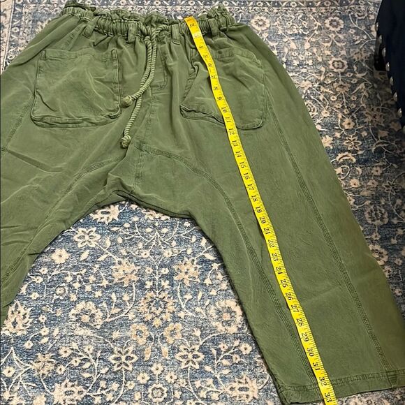 Free People Runyon Distressed Green Drawstring Cropped Pants Boho - Picture 13 of 15